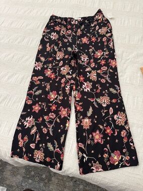 CeCe Black Wide-Leg Floral Pants